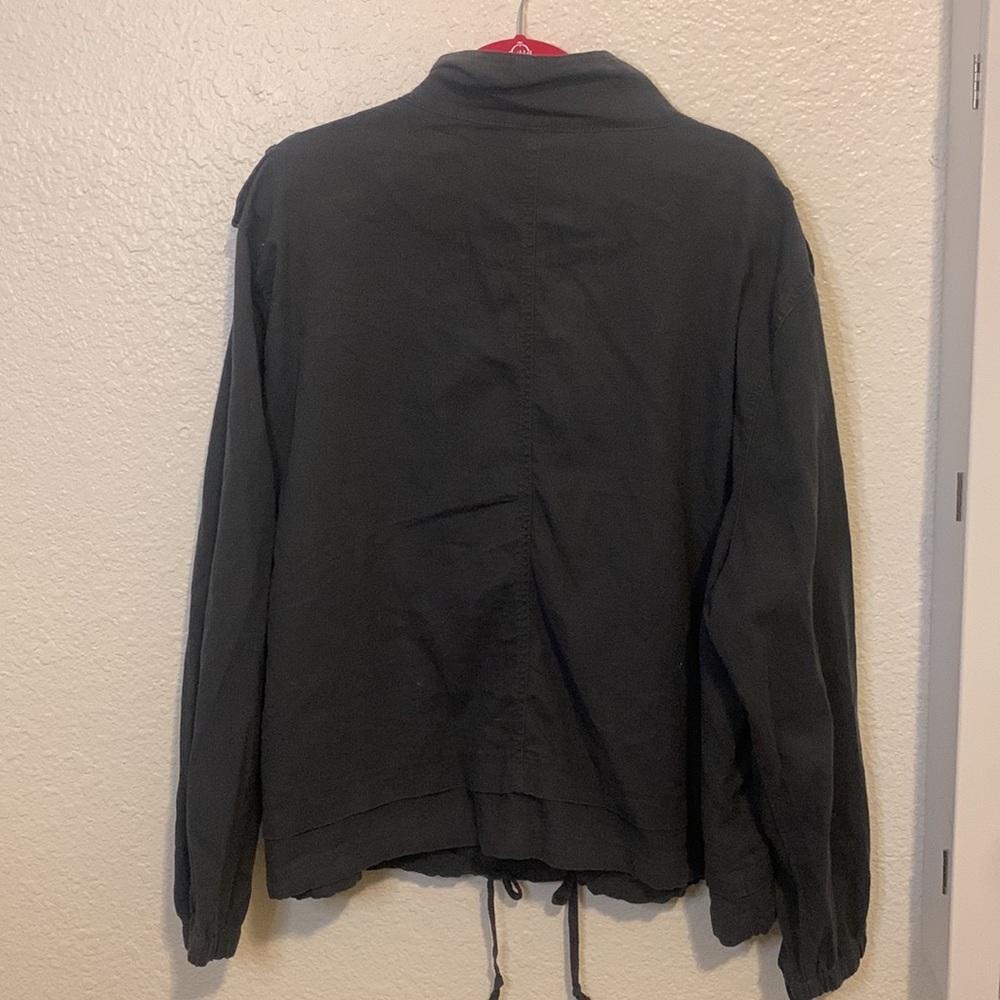 NEW Jacket - Picture 2 of 5